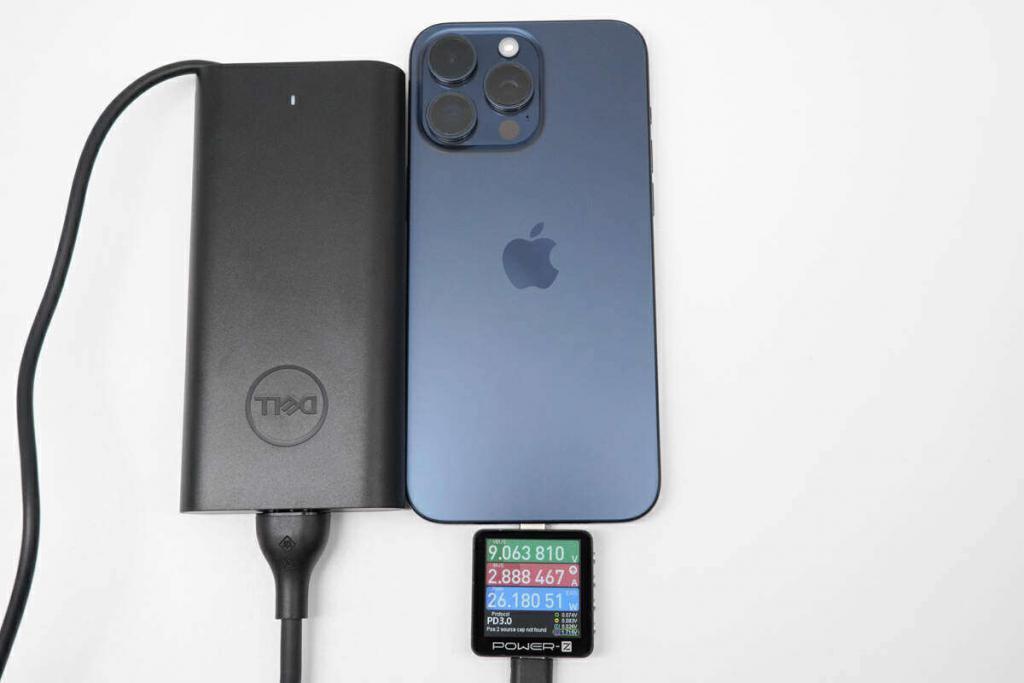 如何用笔记本电脑充电器给 iPhone15 Pro Max充电
