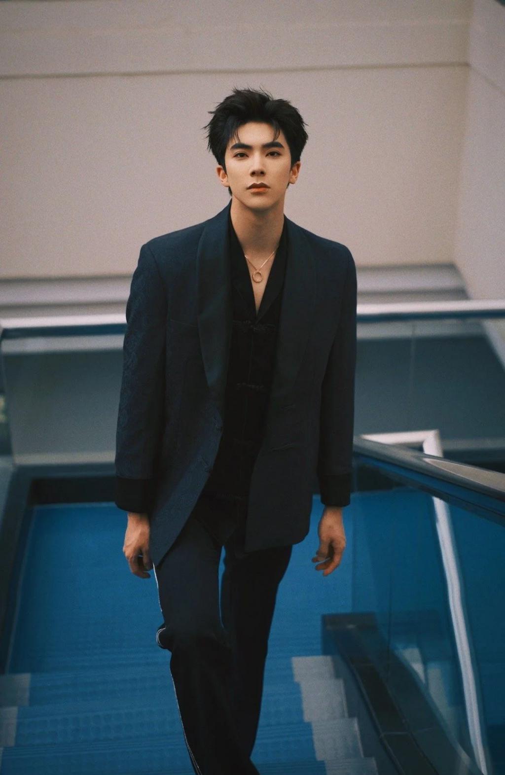 这个瓜，娱乐圈真的彻底炸了！