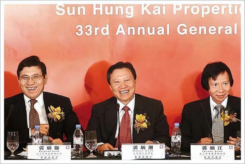 94岁老太成中国女首富，长子曾遭绑架先走一步，留数百亿遗产