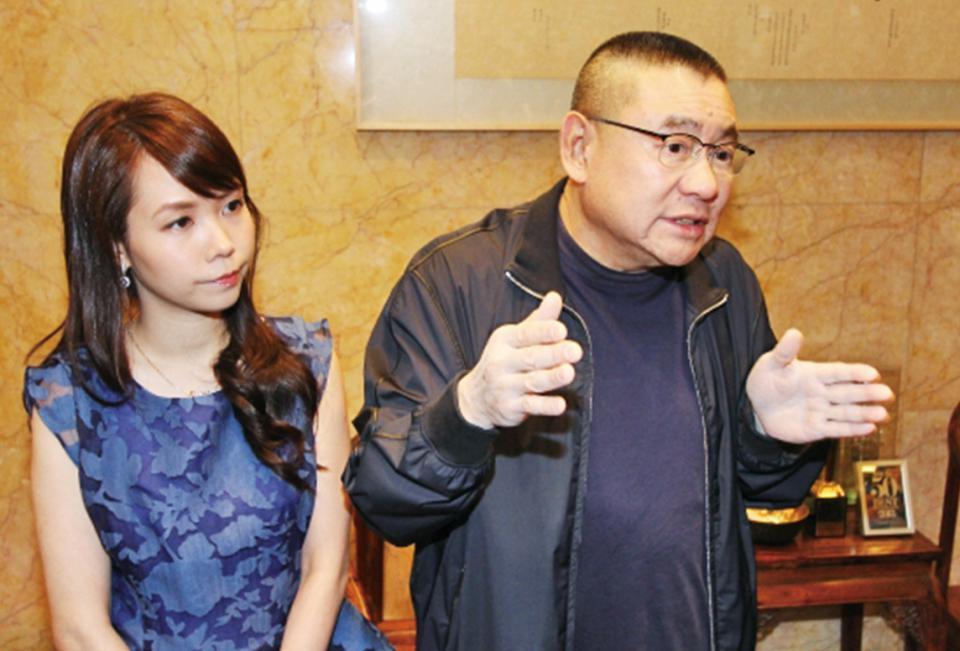 吕丽君与刘銮雄交易细节曝光，卑微到尘埃，却只换来辱骂