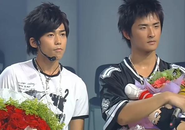 他才翻身，谁又坐不住扣屎盆子？