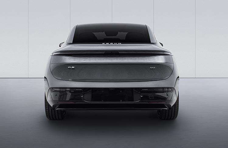 极氪首款纯电轿车 007 申报图公布，11 月 17 日开启预售