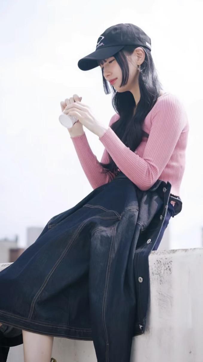 她的甜蜜恋爱，观众：真辣眼睛