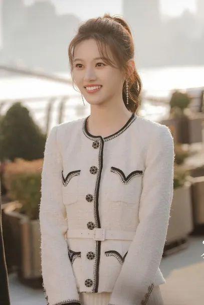 她的甜蜜恋爱，观众：真辣眼睛