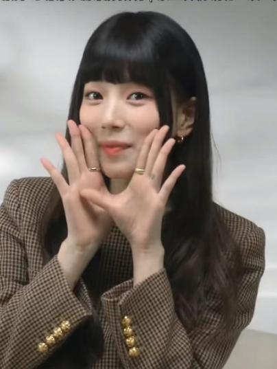 她的甜蜜恋爱，观众：真辣眼睛