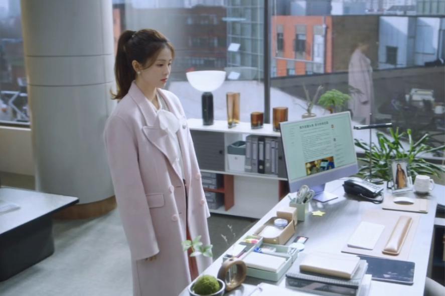 她的甜蜜恋爱，观众：真辣眼睛