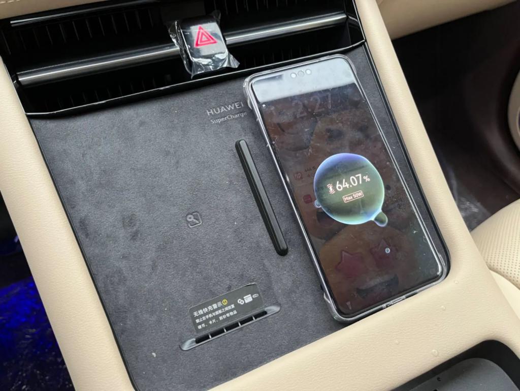 开了5天问界M7后，我才明白为啥它订单能破9万。