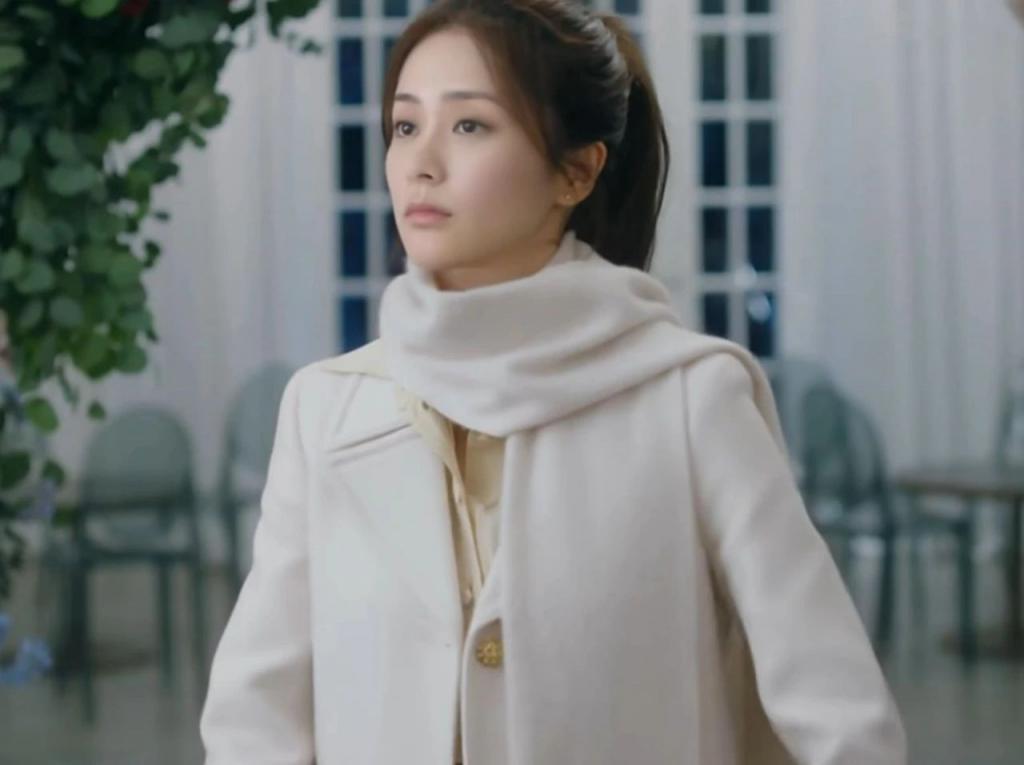 白鹿王鹤棣新剧被嘲是颜值不行？AI换脸别的明星瞬间变高级