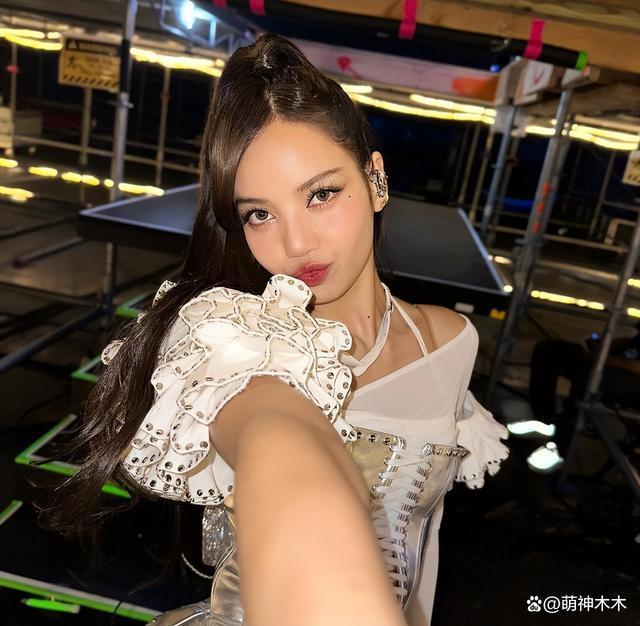 韩娱圈更现实！Lisa风波后续约无望，经纪人都跑了