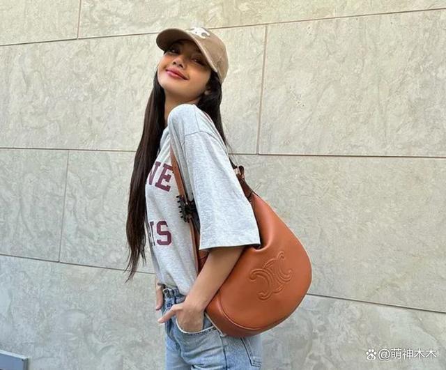 韩娱圈更现实！Lisa风波后续约无望，经纪人都跑了