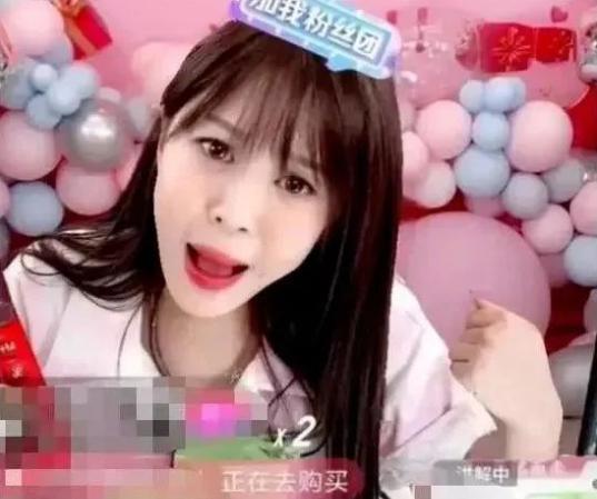 都惨成这样了，他还被骂没脑子？