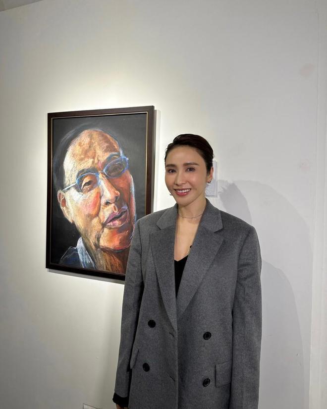 香港16岁富三代办画展！梁朝伟刘嘉玲等群星捧场