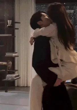 同样大尺度,只骂她一个?