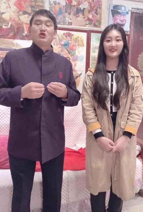陈亚男做老板生意火爆，事业远超朱小伟，与大衣哥再无瓜葛