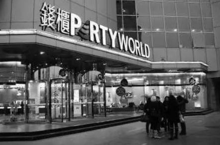 100个凤凰传奇，也救不活KTV