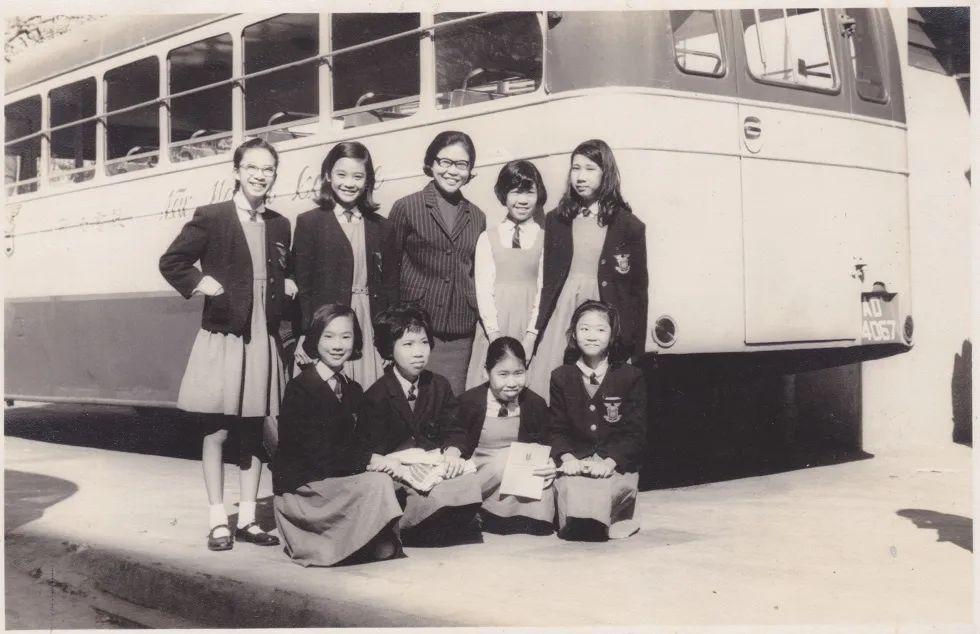恩爱夫妻为钱反目，音乐教父与玉女掌门人五十年恩怨情史（下）