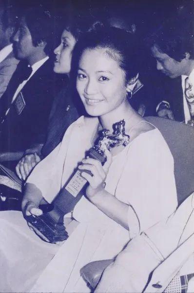 恩爱夫妻为钱反目，音乐教父与玉女掌门人五十年恩怨情史（下）