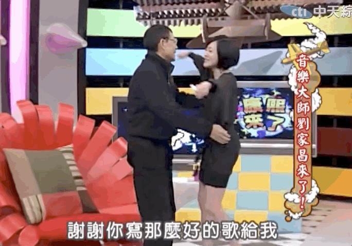 恩爱夫妻为钱反目，音乐教父与玉女掌门人五十年恩怨情史（下）