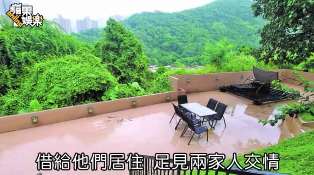恩爱夫妻为钱反目，音乐教父与玉女掌门人五十年恩怨情史（下）