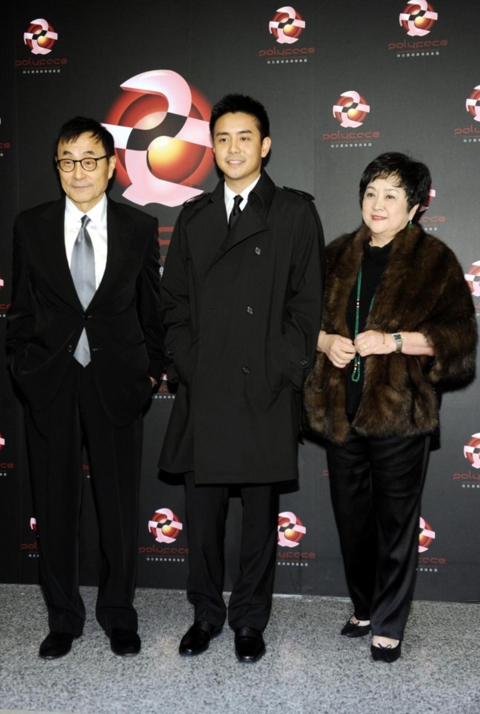 恩爱夫妻为钱反目，音乐教父与玉女掌门人五十年恩怨情史（下）