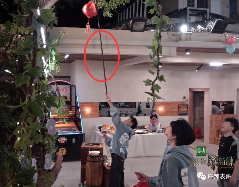 被骂1个月，掉粉40万，路人缘败完了吧？