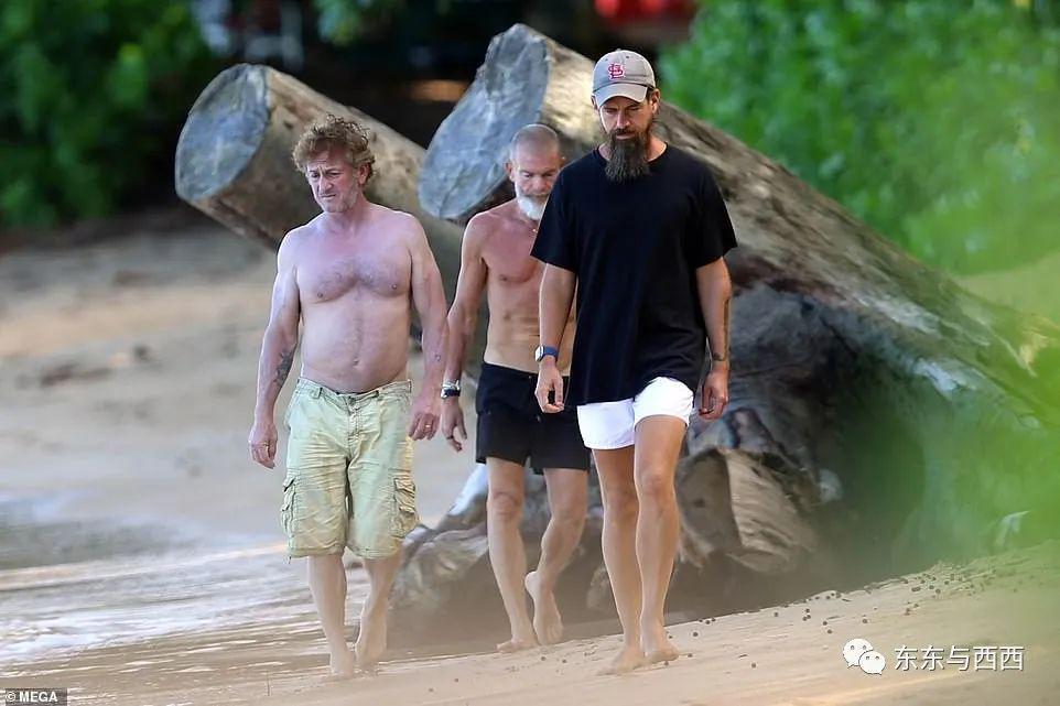 章子怡的富豪前男友瘦骨嶙峋像小老头，神秘暴富却超级抠门