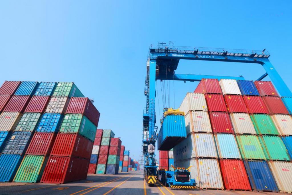 港口无人驾驶终场战事：“真无人”与规模化