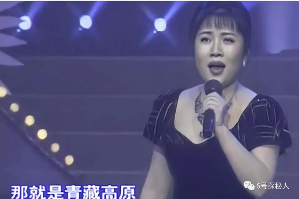 歌手李娜出家已26年，80岁老母亲含泪陪她住寺庙