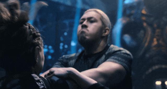 好美的一张脸，好烂的一部片