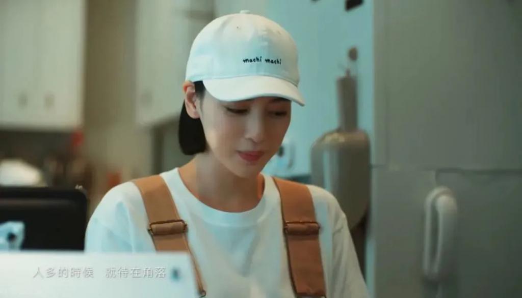 好美的一张脸，好烂的一部片