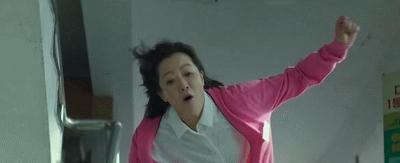 娱乐圈第一美女配第一丑男，疯了吧