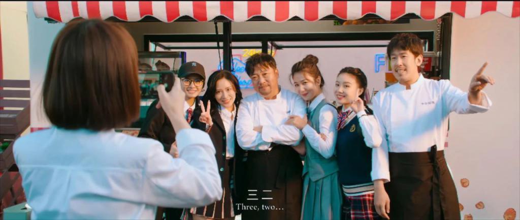 娱乐圈第一美女配第一丑男，疯了吧