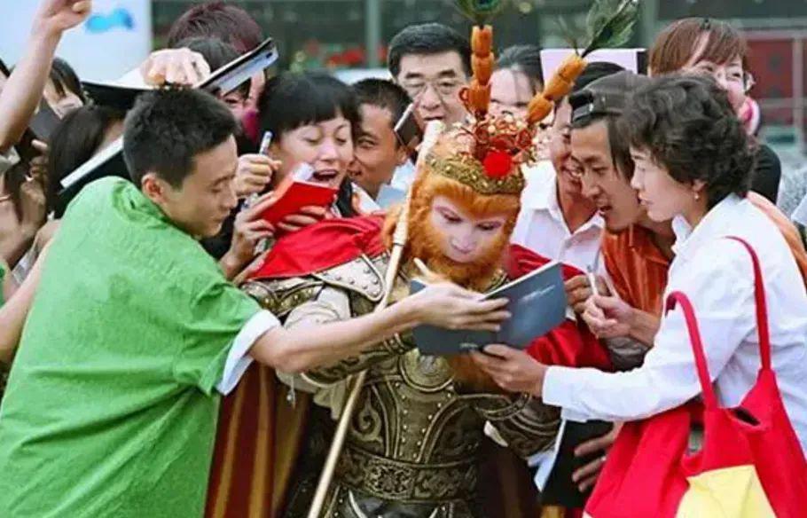 又一个童年女神，塌了…