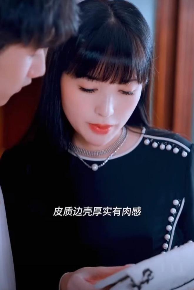 金莎与小19岁男友合拍短剧，剧情演技被吐槽辣眼