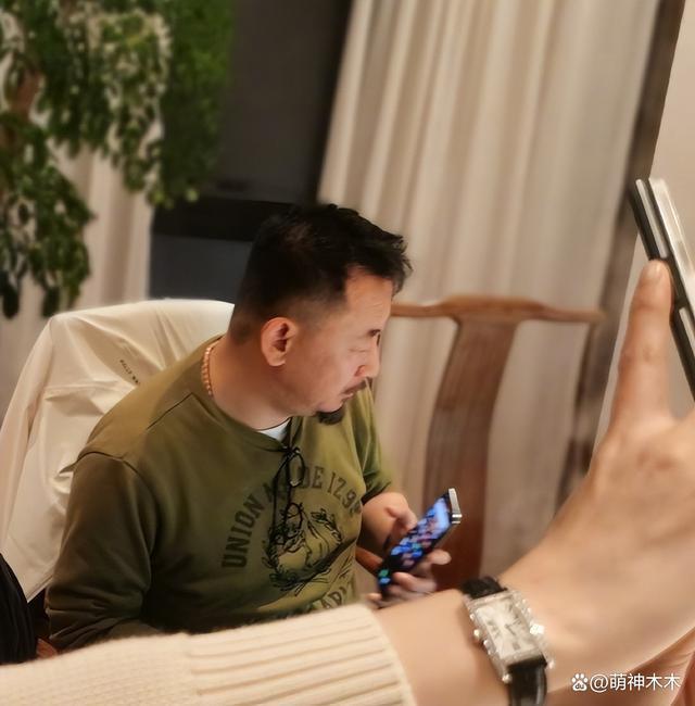 海清新片获好评！黄磊大赞同学力挺她拿奖，黄海波躲角落显落寞