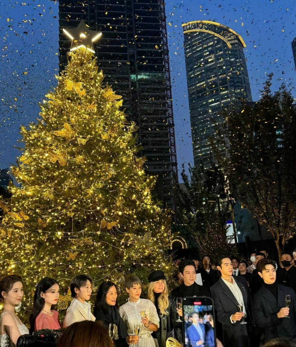 上海时尚活动，马伊琍林允裙子显老气，于适生图颜值高