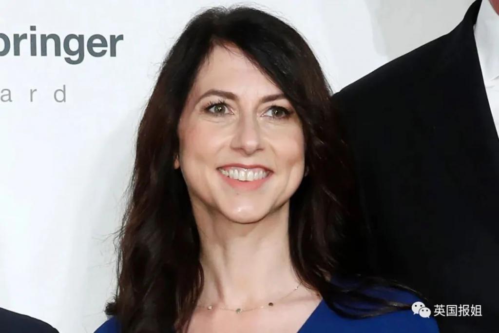 亿万富豪贝索斯和女友自曝亲密私事！婚内出轨爱到发疯？