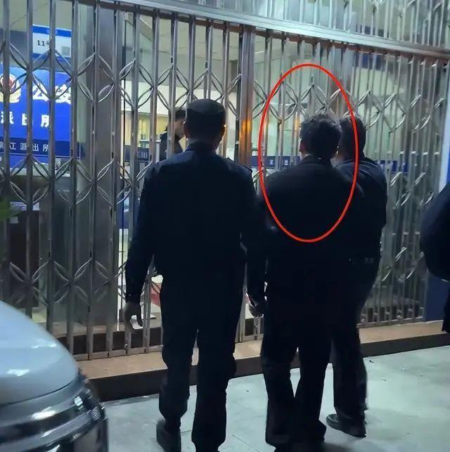老公成零还被爆照，她可能真的要拉闸