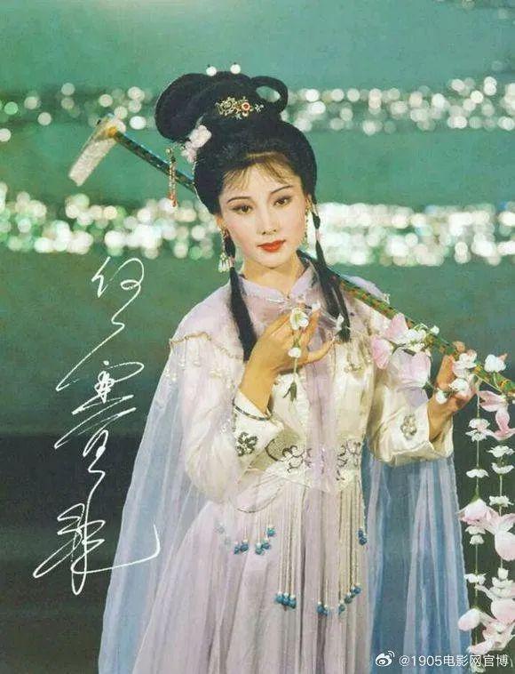 内娱疯批美人鼻祖，终于拿下影后