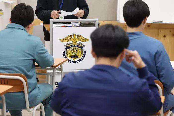 韩国史上首次允许「杀人犯&强奸犯」参加高考，引发争议！