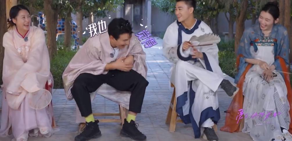 开眼了，贵圈居然还有这种爱情？