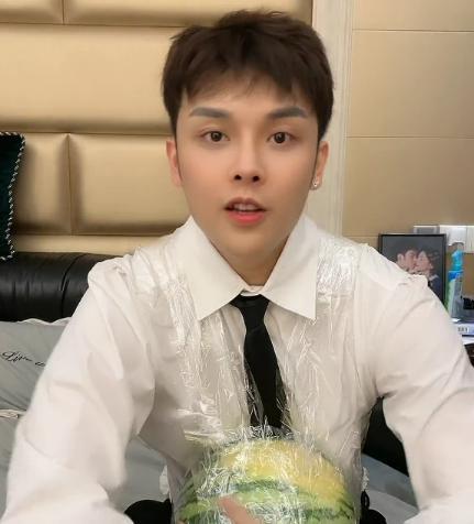 不是他们有病吧？