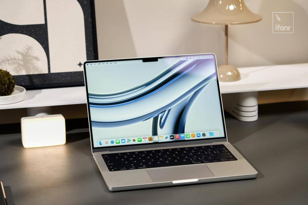 M3 MacBook Pro 评测：Mac 可以打游戏了，但这不是它最大的亮点