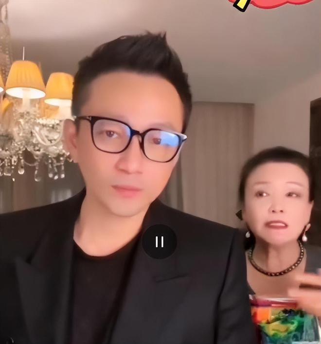 汪小菲再做改变，准备染发被张兰当场阻止，与大S有直接关系