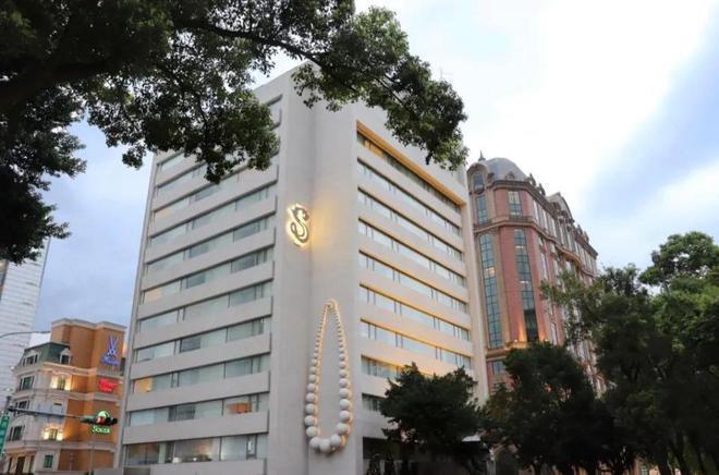 汪小菲再做改变，准备染发被张兰当场阻止，与大S有直接关系