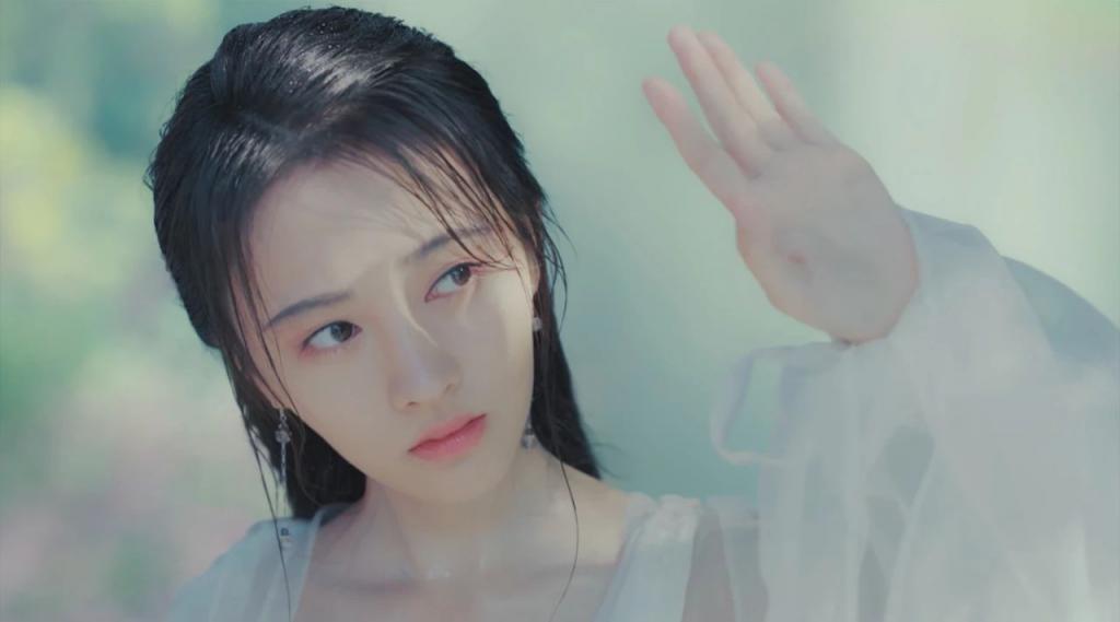 30年了，她仍是华语「欲女」天花板