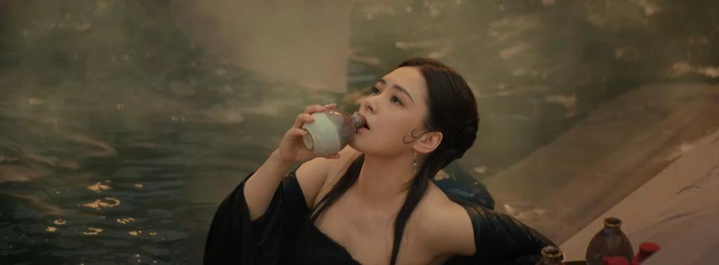 30年了，她仍是华语「欲女」天花板