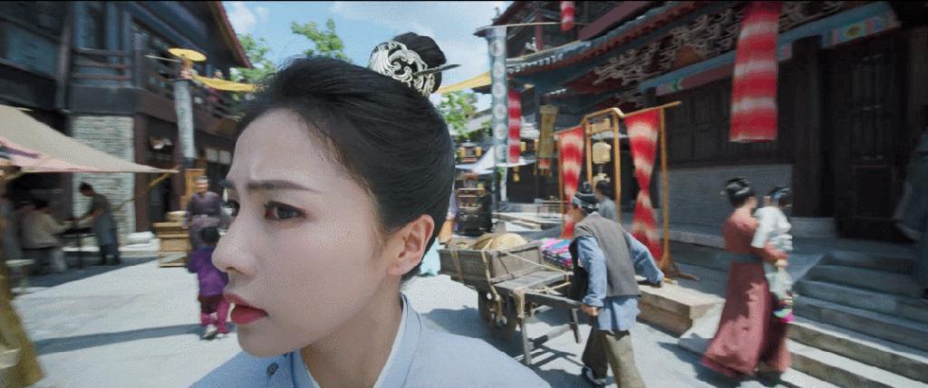 不只尬演大美女！是全剧尬