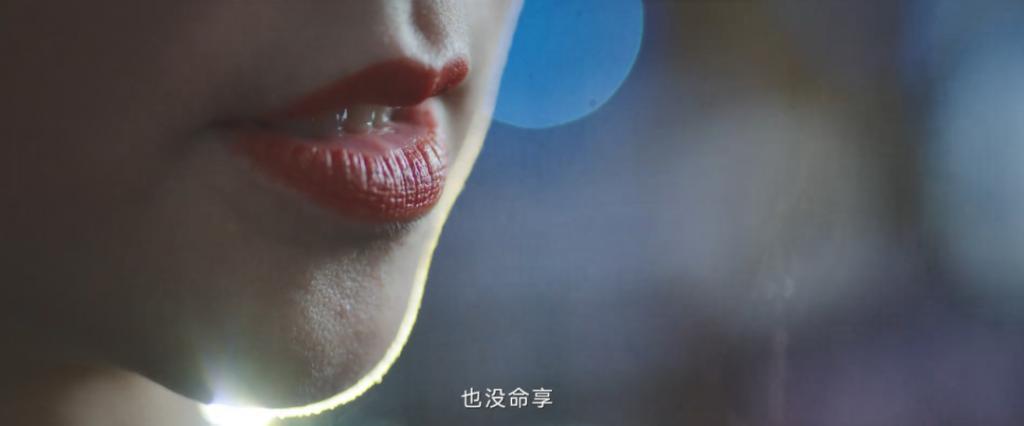 不只尬演大美女！是全剧尬