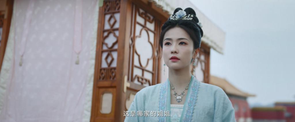 不只尬演大美女！是全剧尬